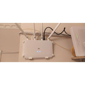 Seinäkiinnike Xiaomi Mi Router 4A:lle