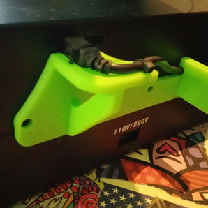 USB-kaapelin vedonpoisto ja kelateline Duplicator i3:lle