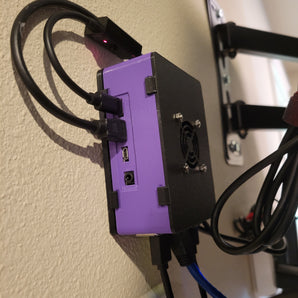 Raspberry Pi 4 Seinäasennuskotelo m.2 SSD -paikalla
