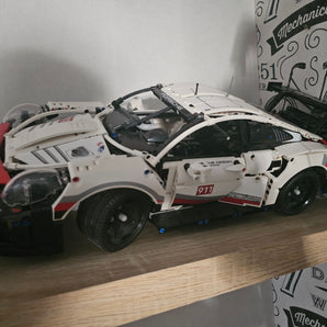 3D-tulostettava näyttöteline LEGO Technic Porsche 911 RSR:lle (42096)