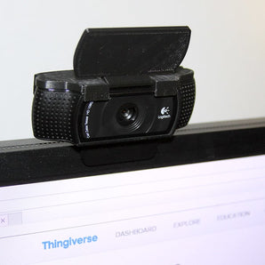 Yksityisyyskansi saranoitavalla läpällä Logitech C920 -verkkokameralle