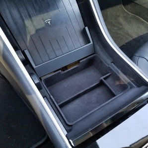 Keskikonsolin lisäosa Tesla Model 3:lle