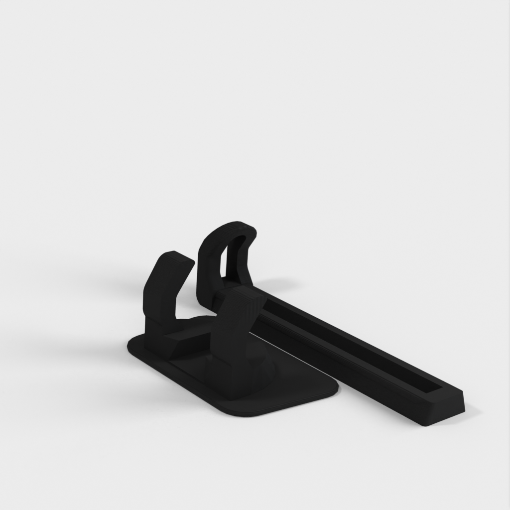 Älypuhelinsovitin vanhalle TomTom-telineelle