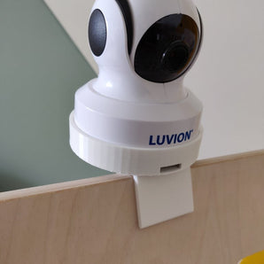 Luvion Essential -vauvahälyttimen pidike pinnasänkyyn