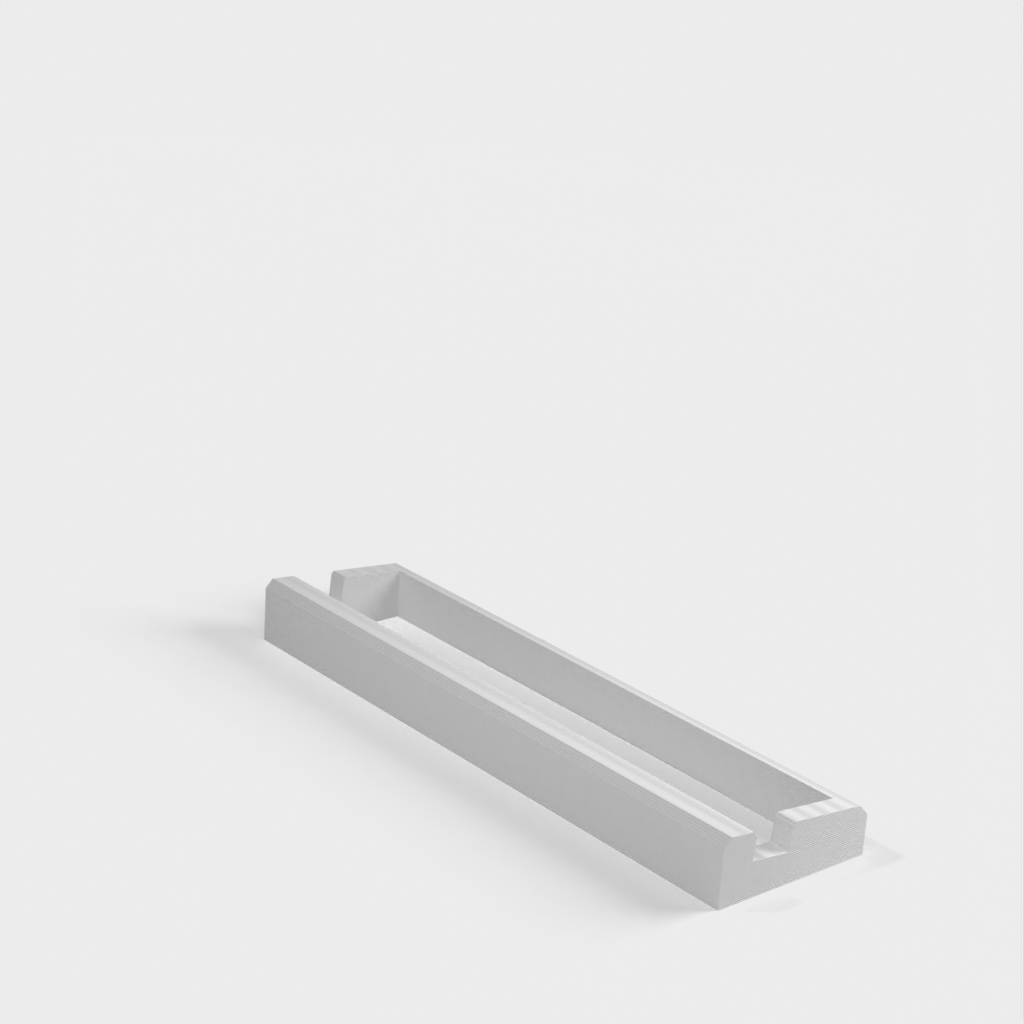 Razer Blade kannettavan tietokoneen teline parantaa jäähdytystä