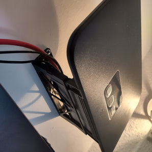 Tyylikäs seinäasennus Speedport DSL -reitittimelle