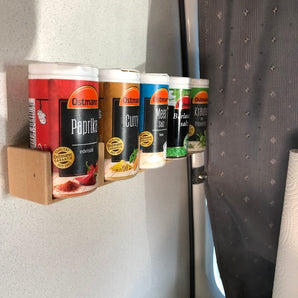 Käytännöllinen maustehylly asuntovaunuihin ja keittiöön