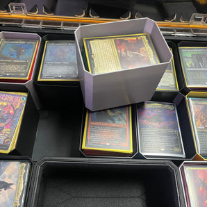 Sisäosa Dewalt Deep Pro Organizerille Magic: The Gathering -kortteja varten