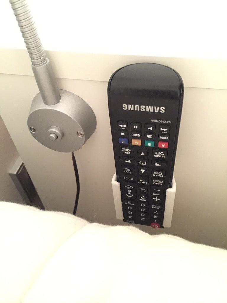SAMSUNG TV:n kaukosäätimen pidike malliin AA59-00786A