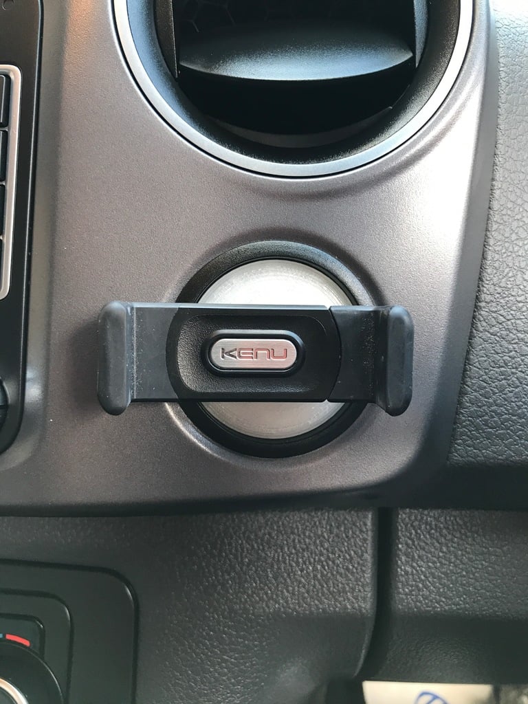 VW Amarok -adapteri puhelintelineeseen (2010-2016)