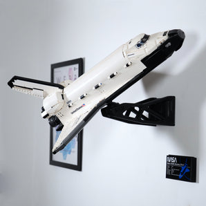Säädettävä seinäkiinnike LEGO Space Shuttle Discovery 10283:lle