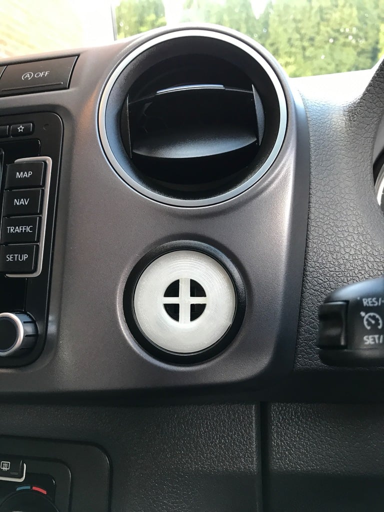 VW Amarok -adapteri puhelintelineeseen (2010-2016)