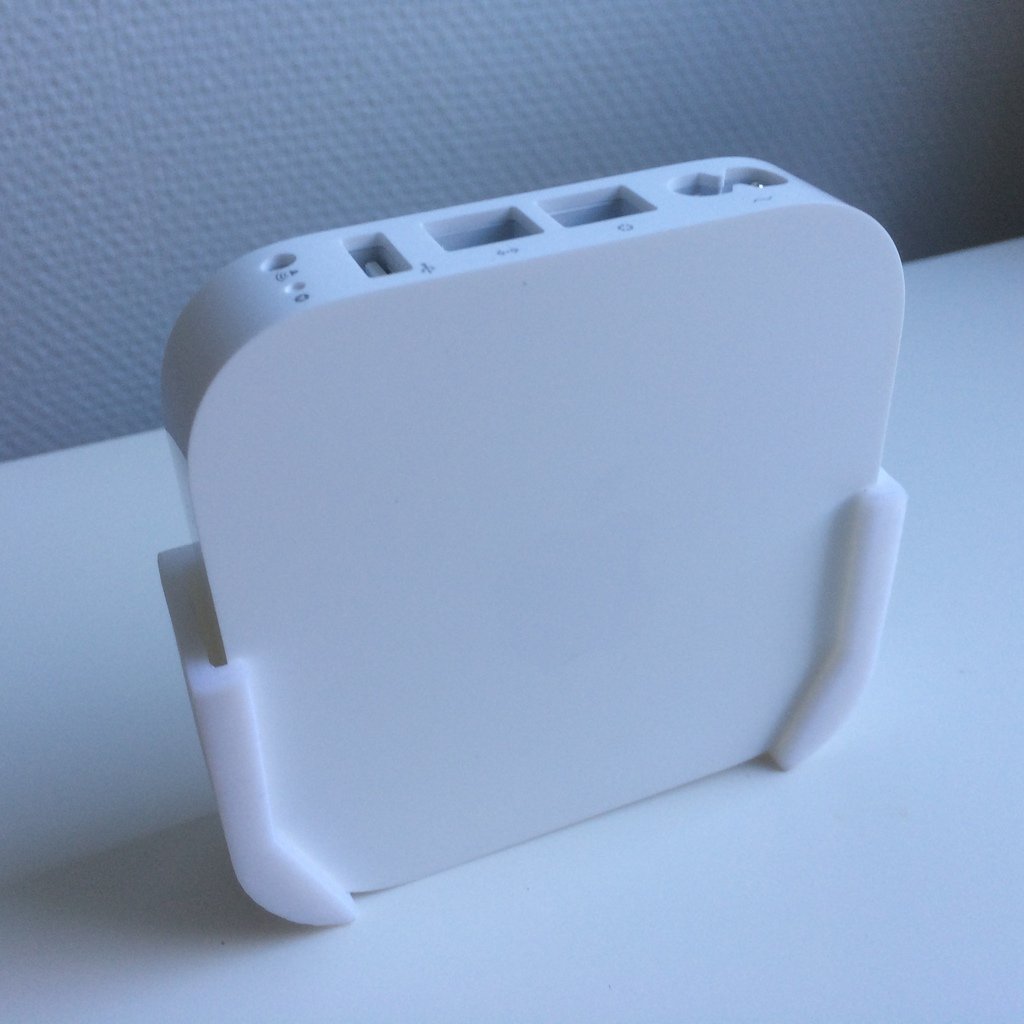 Apple Airport Express seinäteline