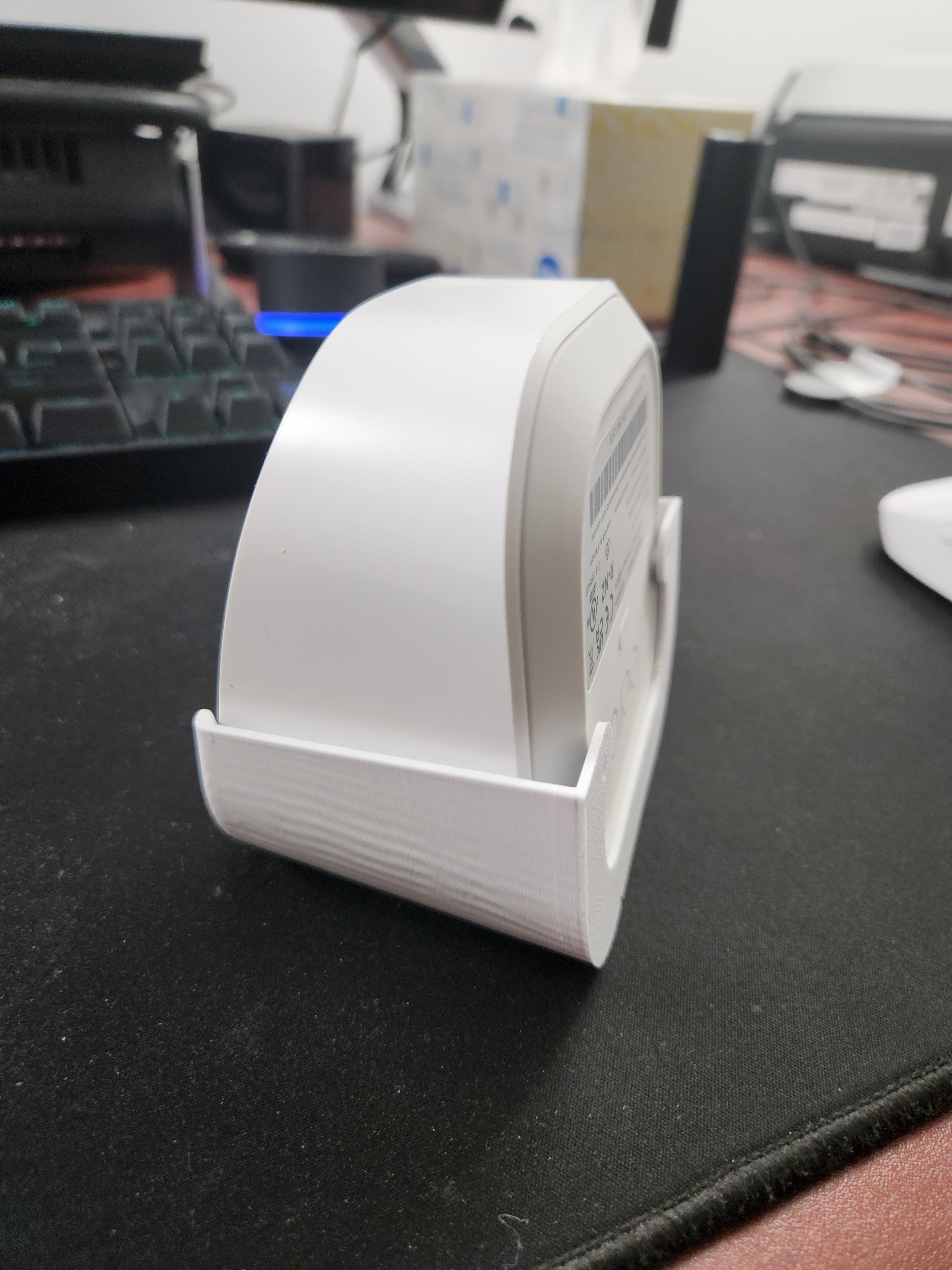 Seinäkiinnike Eero 6+ Plus WiFi-reitittimelle