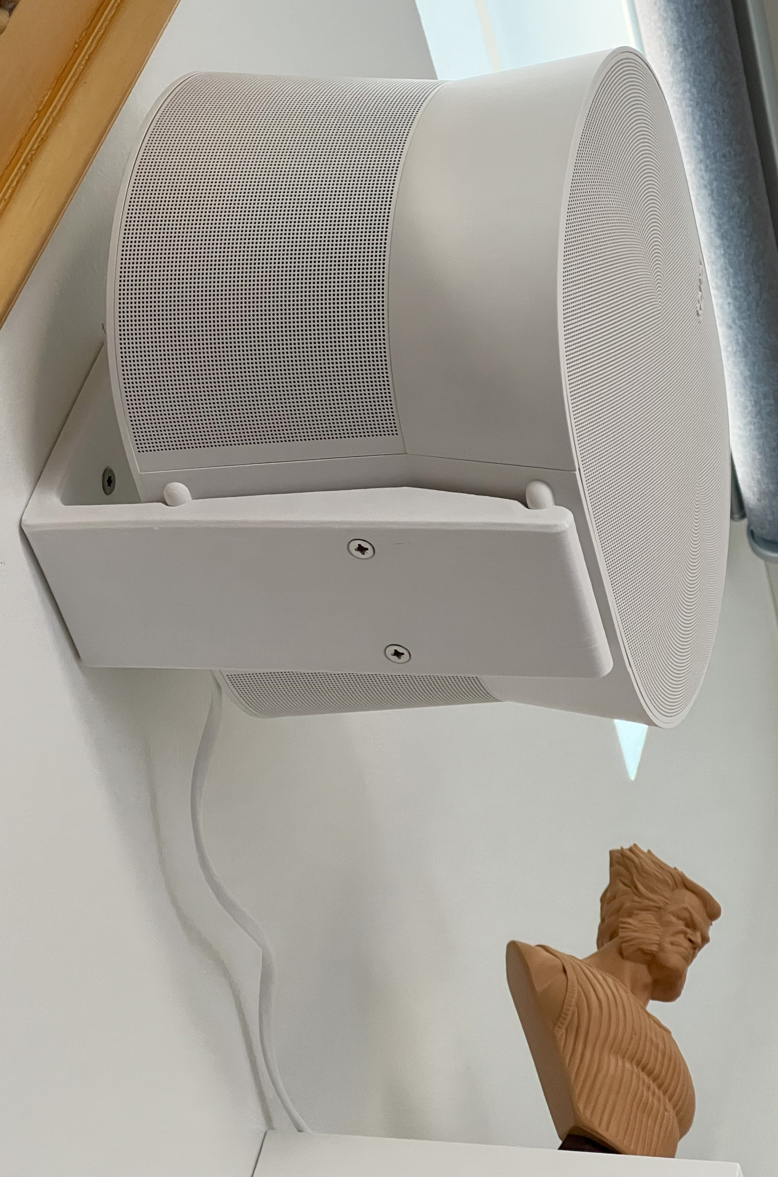 Seinäkiinnike Sonos ERA 300:lle