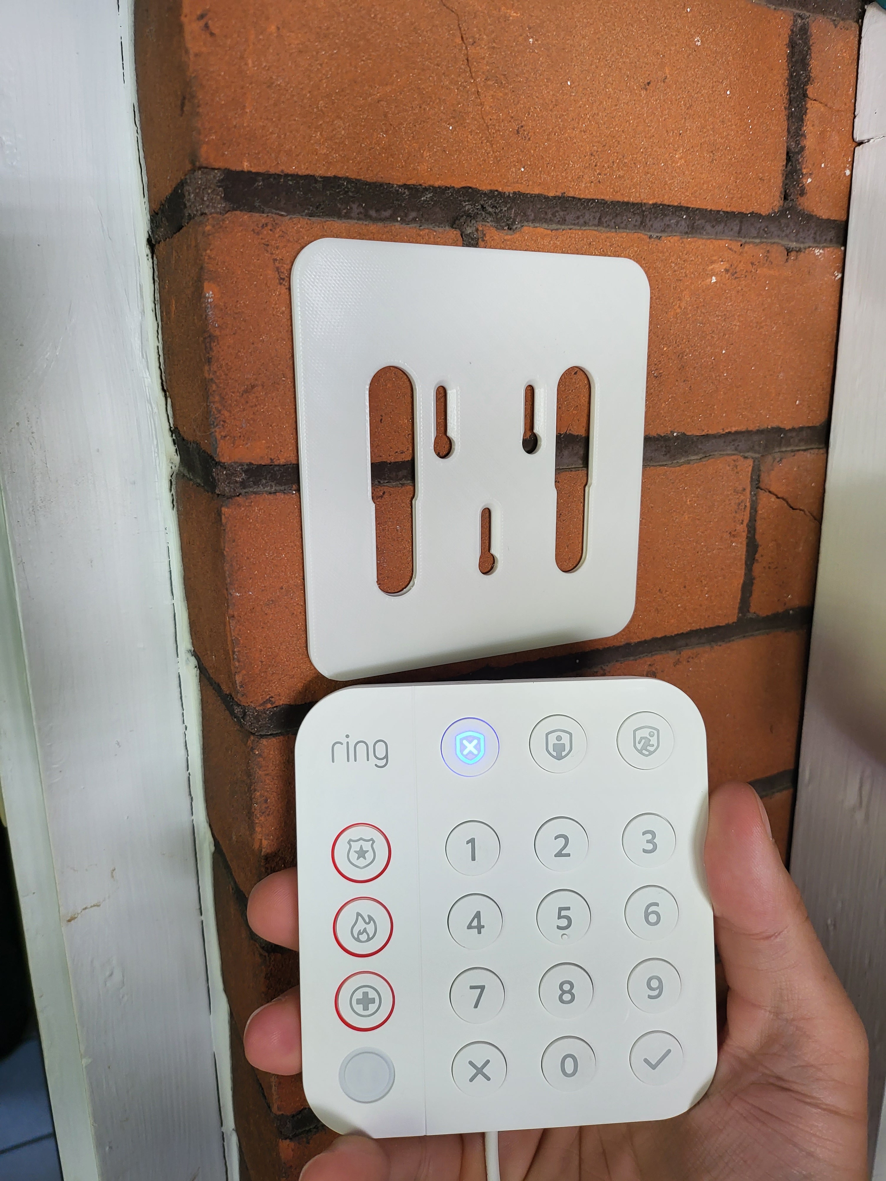 Seinäkiinnike Ring Alarm Keypad -näppäimistölle (Gen 2)