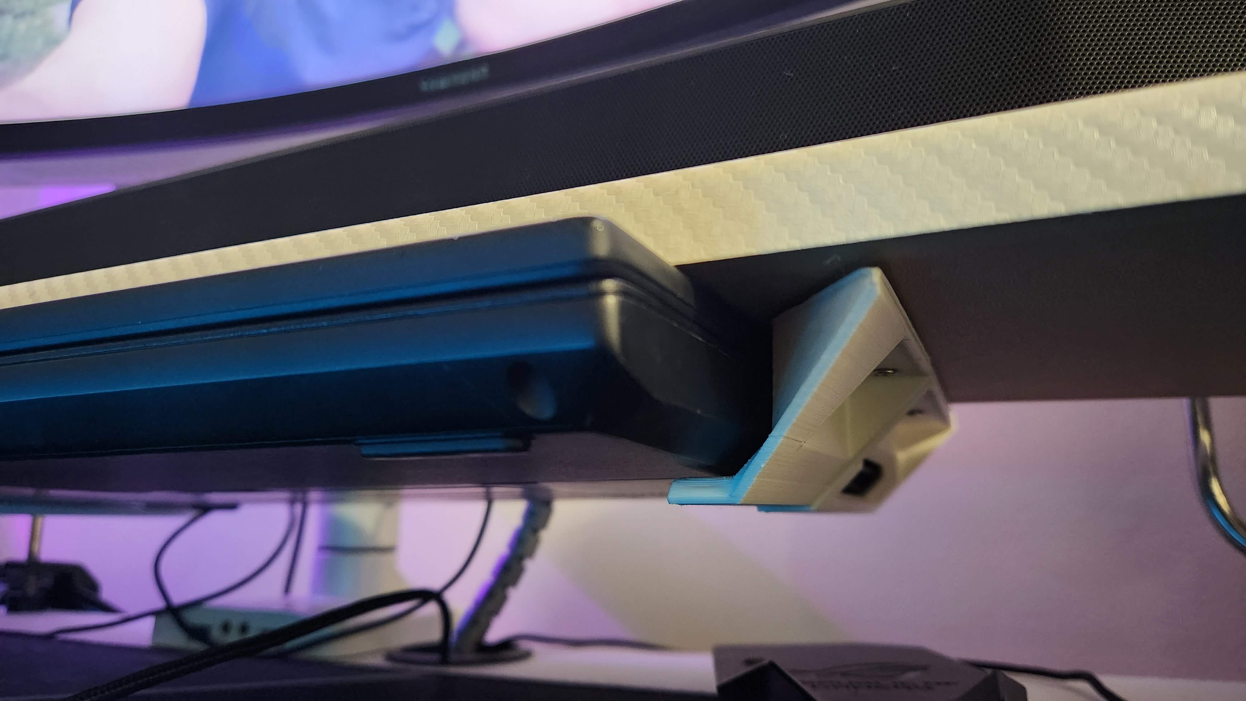 Kannettavan tietokoneen pidike työpöydän alle - Lenovo ThinkPad P52