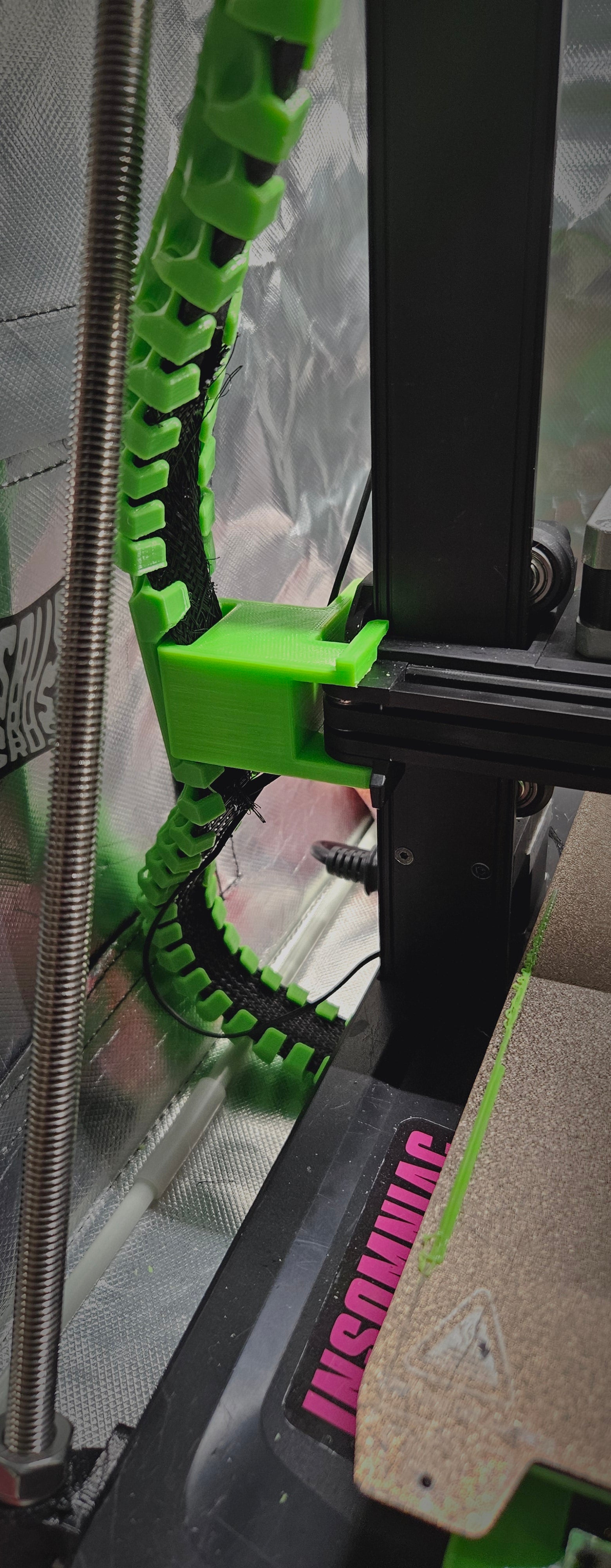 Sivukaapelin pidike Ender 3 v3 SE:lle