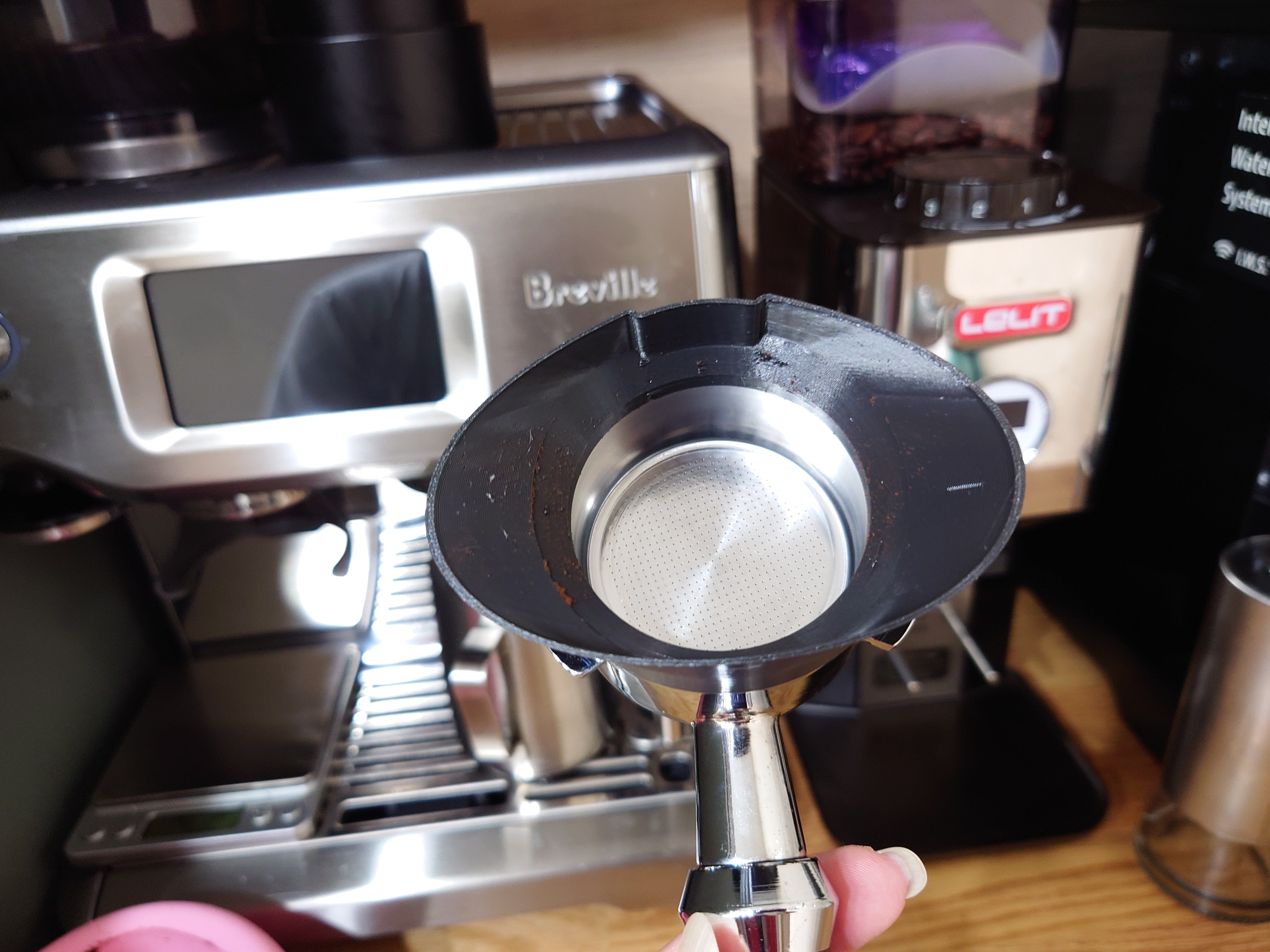 54 mm annostelukuppi Lelit PL72:lle ja Breville-purolle