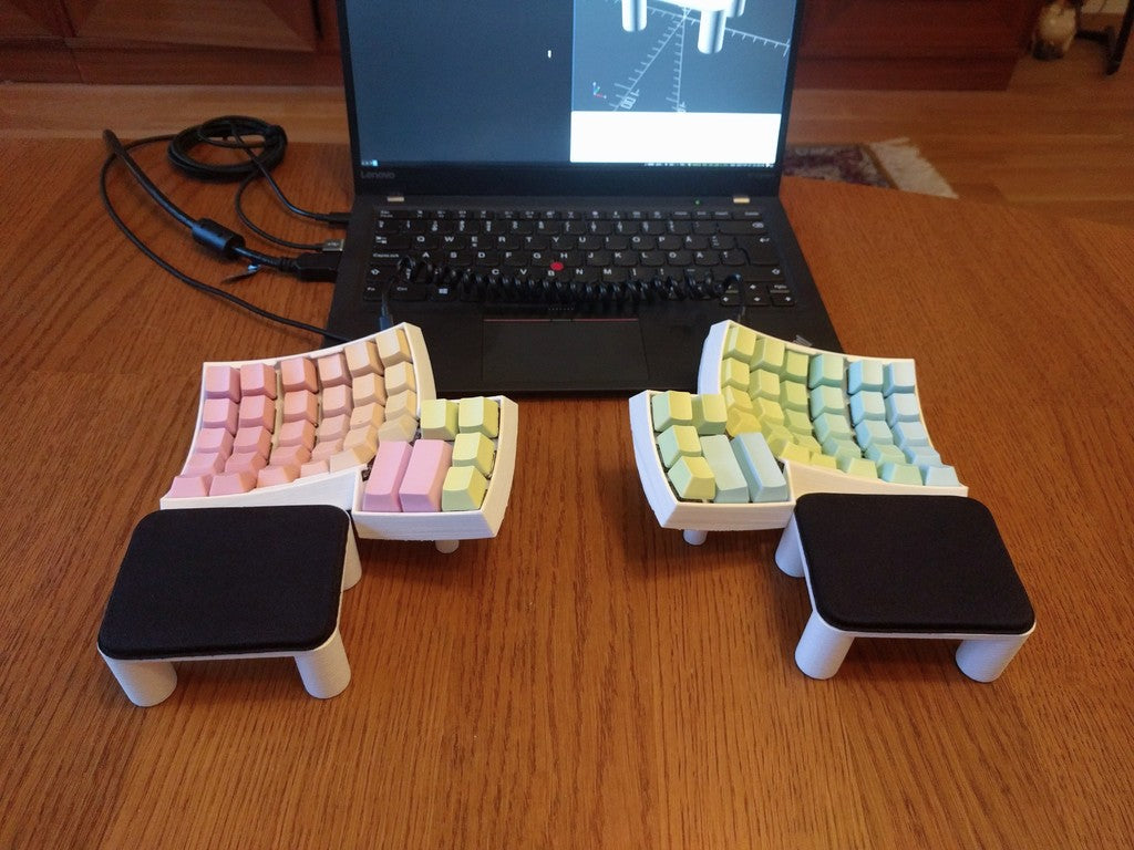 Ergonominen rannetuki Dactyl-näppäimistölle