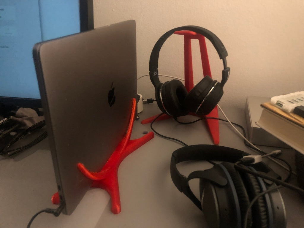 Pystysuuntainen kannettavan tietokoneteline MacBook Prolle