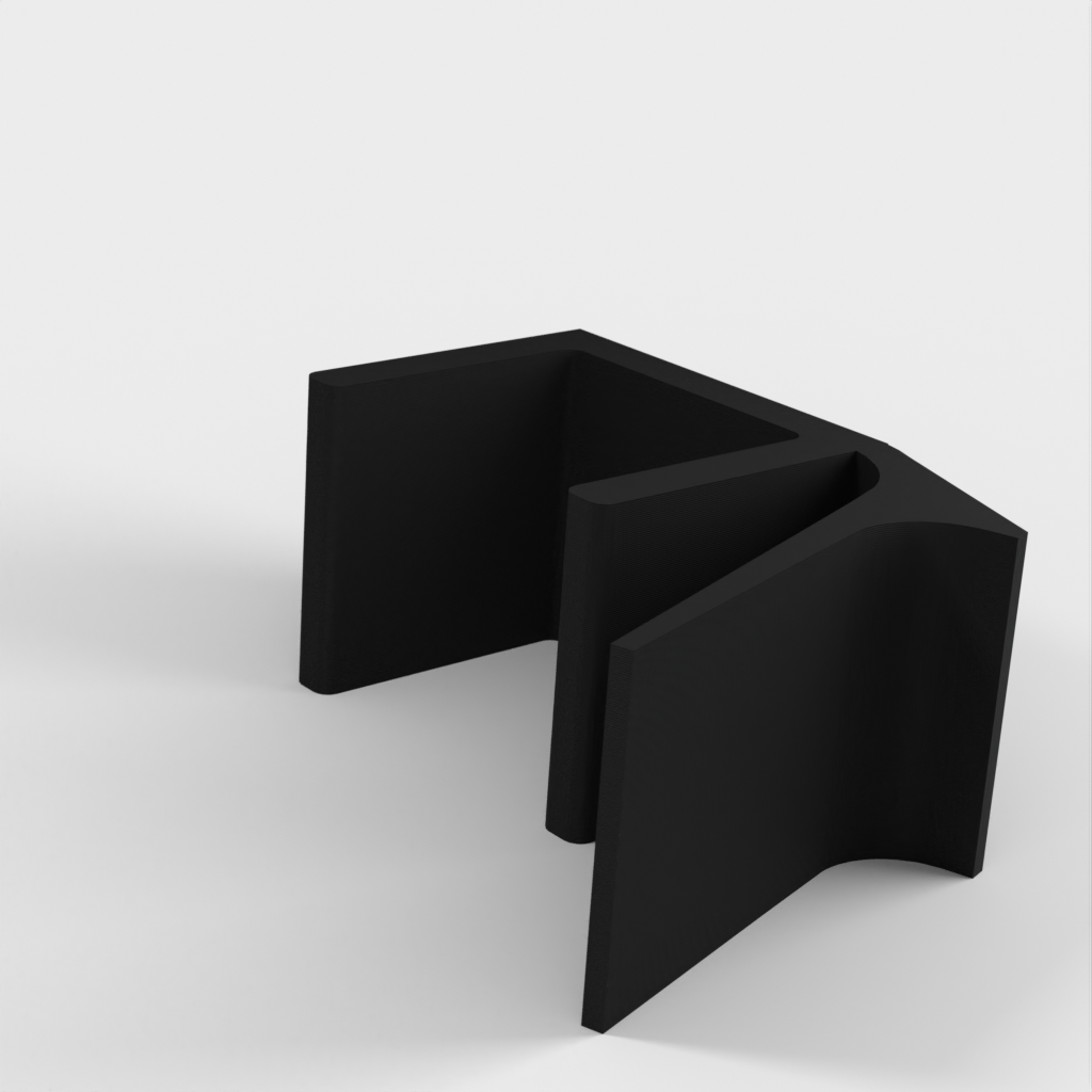 XBOX-ohjainteline IKEA-puutepöydälle