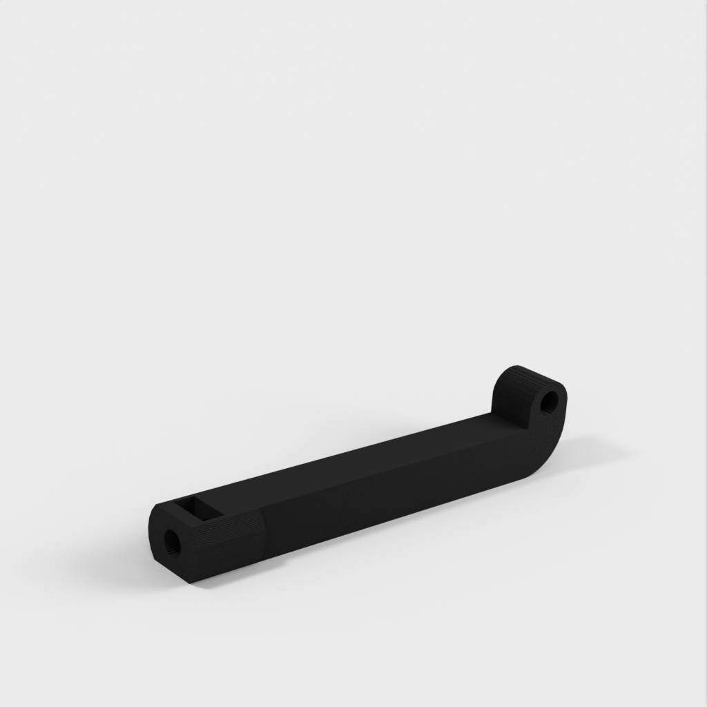 Yksinkertainen Logitech C270 -kiinnitys IKEA-stuva-kaappiin