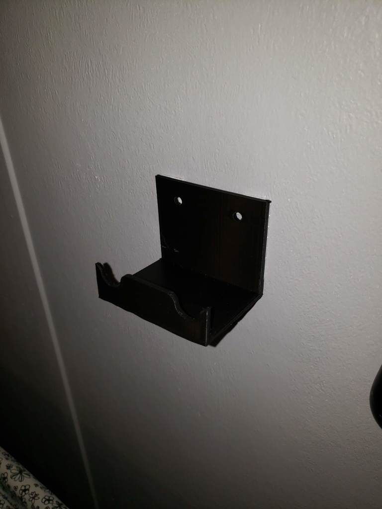 PS4-ohjaimen seinäkiinnitys