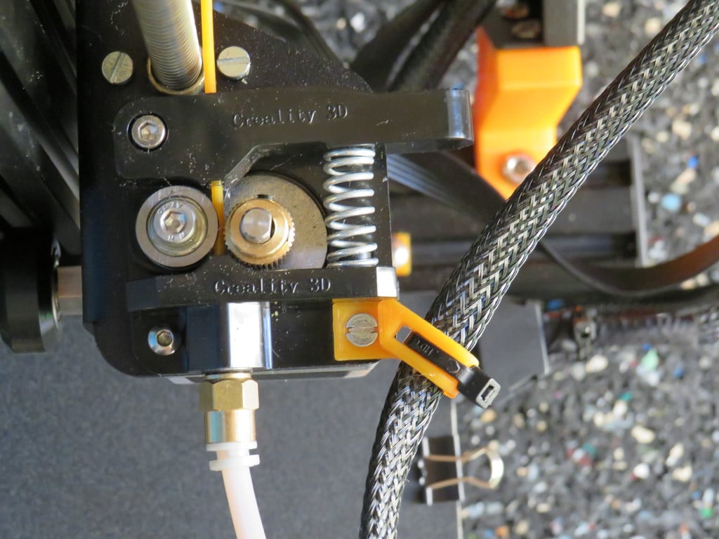 Creality Ender 3 Kaapelinpidin