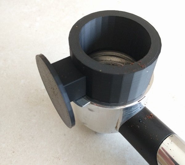 Kahvisuppilo ja tampperi espressolle