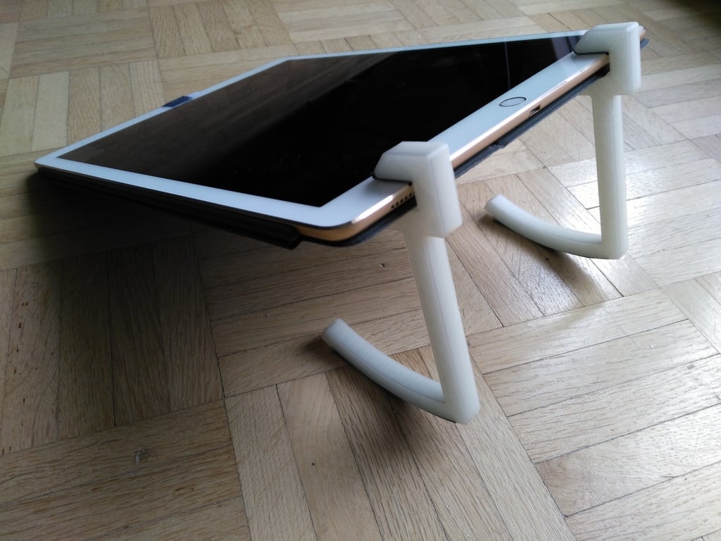 Minimaalinen iPadin pidike piirtämistä varten