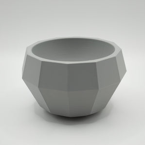 Moderni koristeellinen kulho minimalistisella muotoilulla