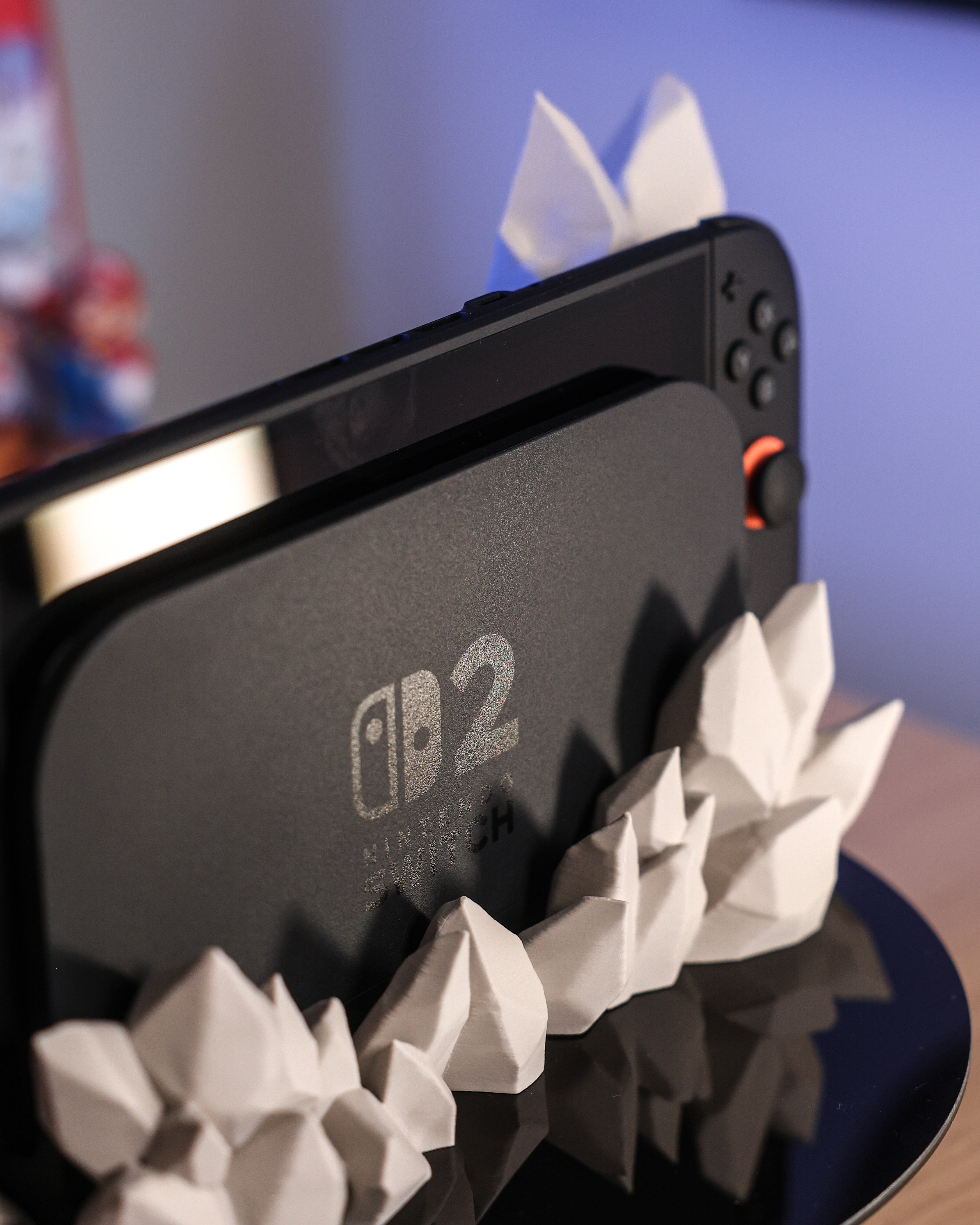 Tyylikäs kidepidike Nintendo Switch 2 -telakalle