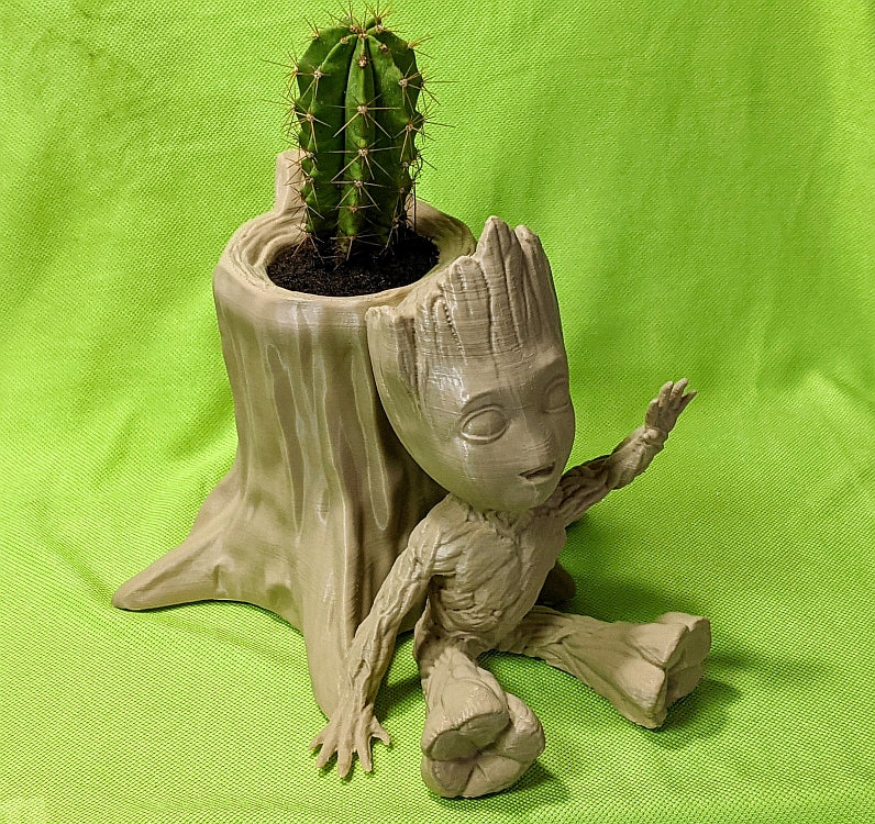 Baby Groot -kynäteline
