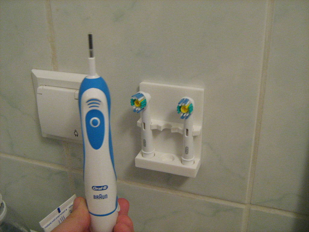 Pidike Oral-B / Braun hammasharjan kärjille