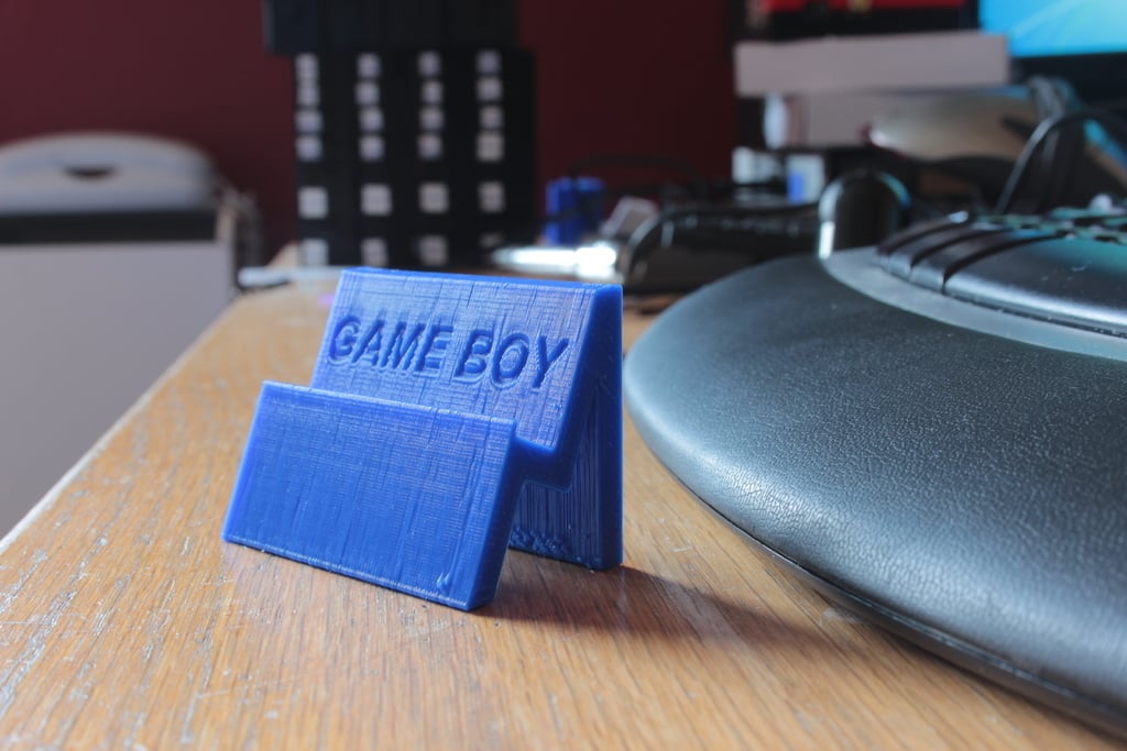 Game Boy -pelikasettien näyttöjalusta