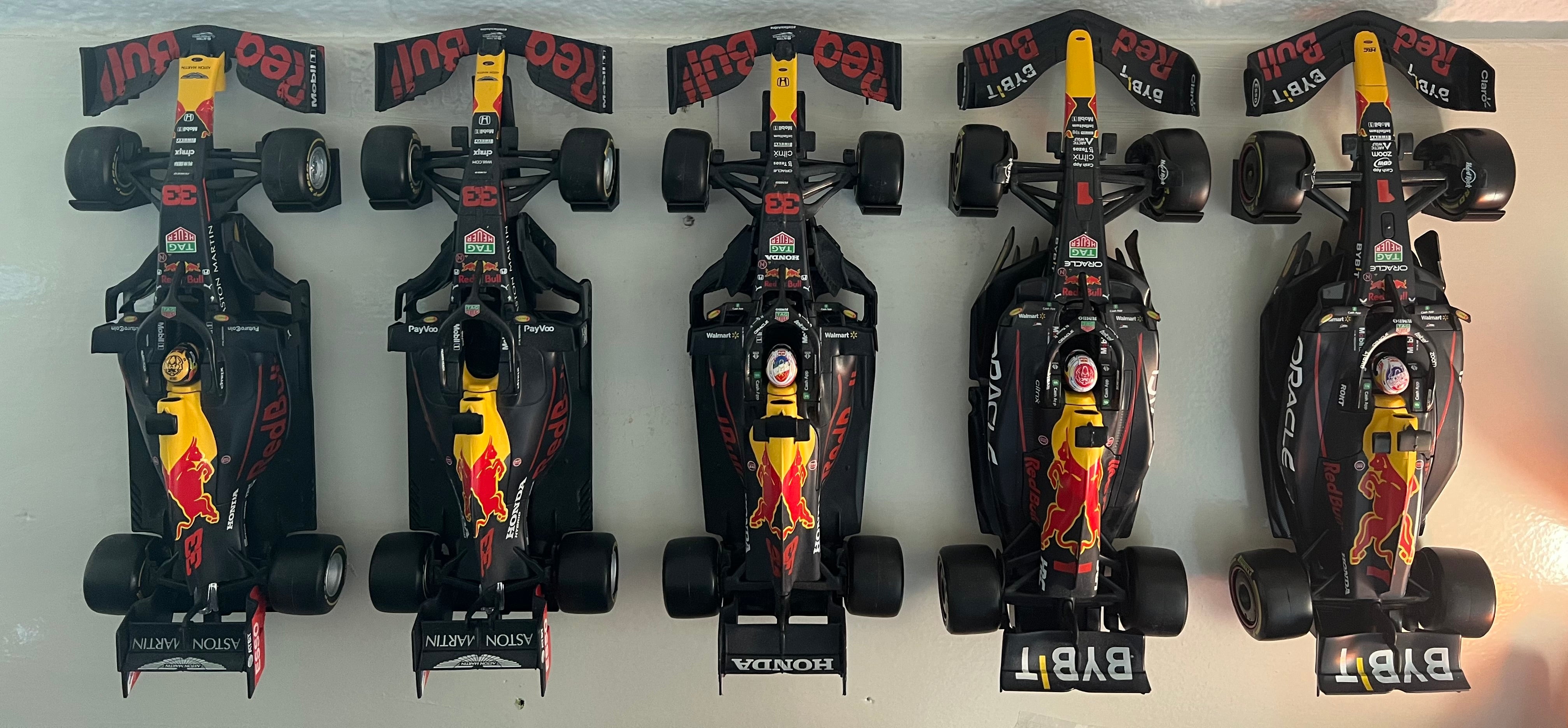 Burago Jumbo F1 seinäkiinnitys (1/24)