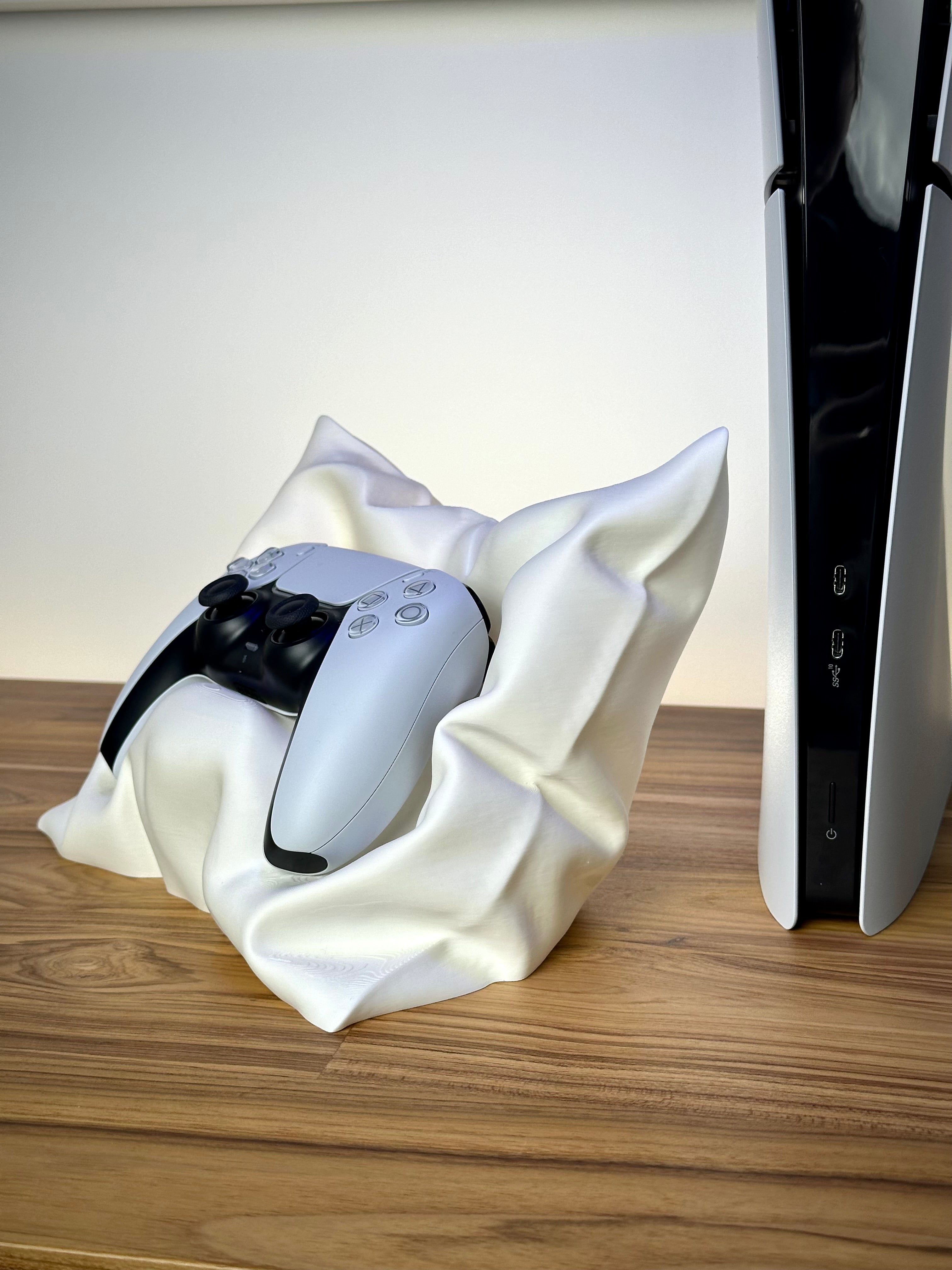 Stilfuld PS5 Controller Stander i Pudeform