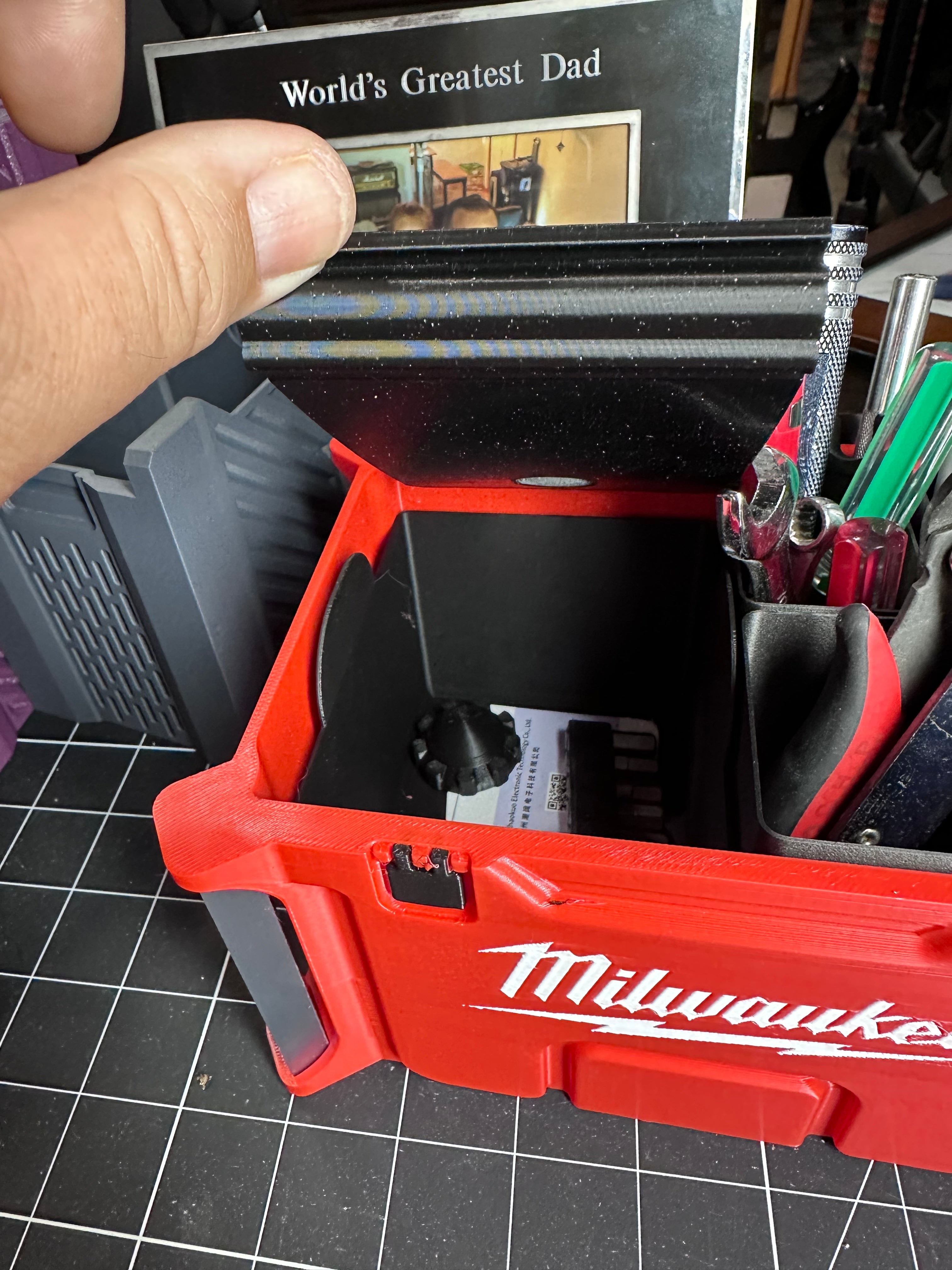Milwaukee-työpöydän järjestäjä Packout-tyyliin