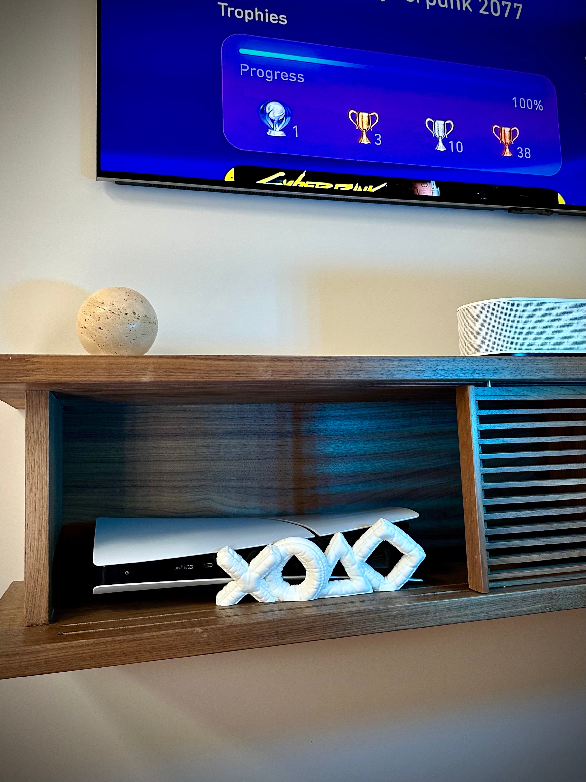 PS5 Slim Ikonisk Horisontal Konsol Stander