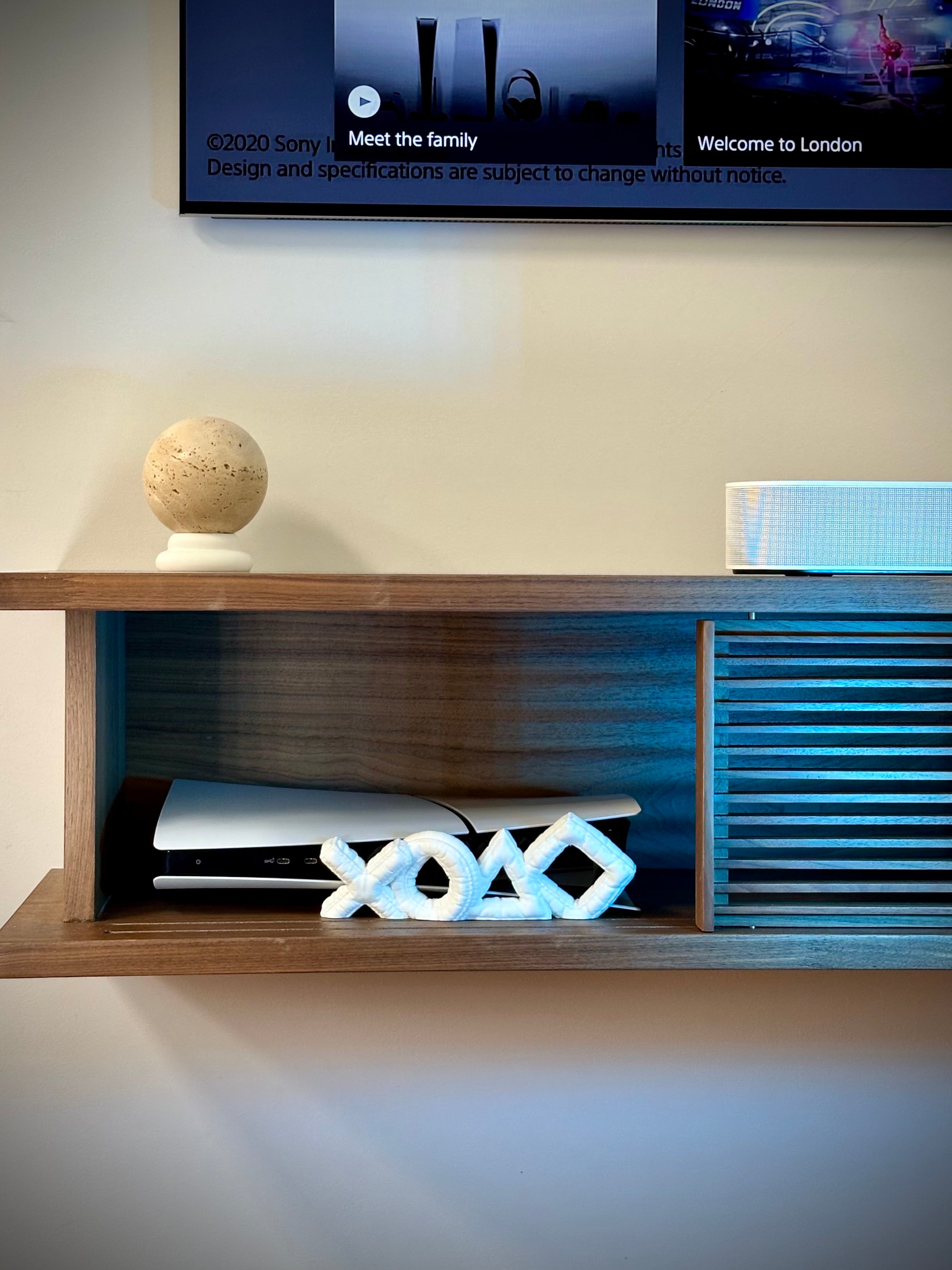 PS5 Slim Ikonisk Horisontal Konsol Stander