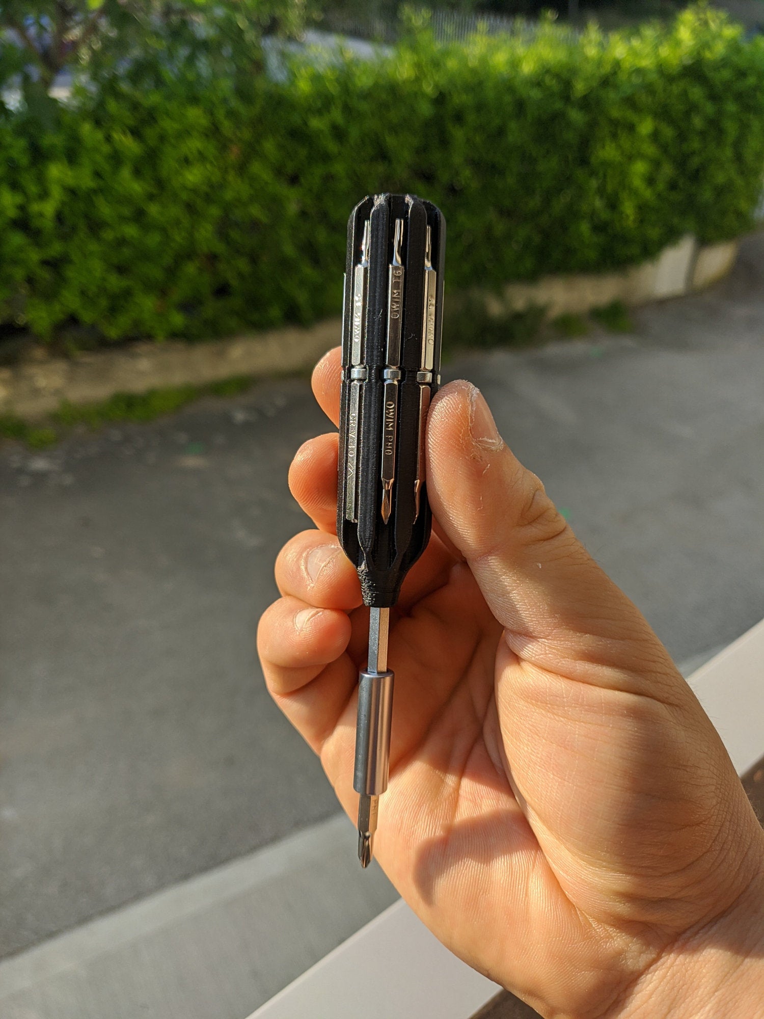 Mini-tarkkuusruuvimeisselin kahva V2, jossa on 16-bittinen magneettipidike