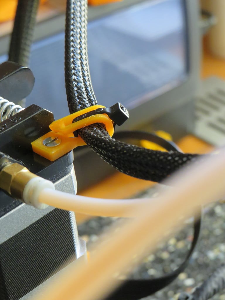 Creality Ender 3 Kaapelinpidin