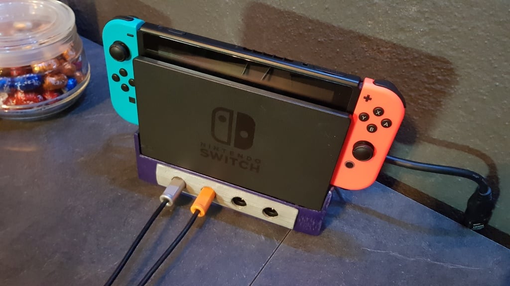 Nintendo Switch Dock Mayflash Gamecube -ohjainsovittimen pidikkeellä