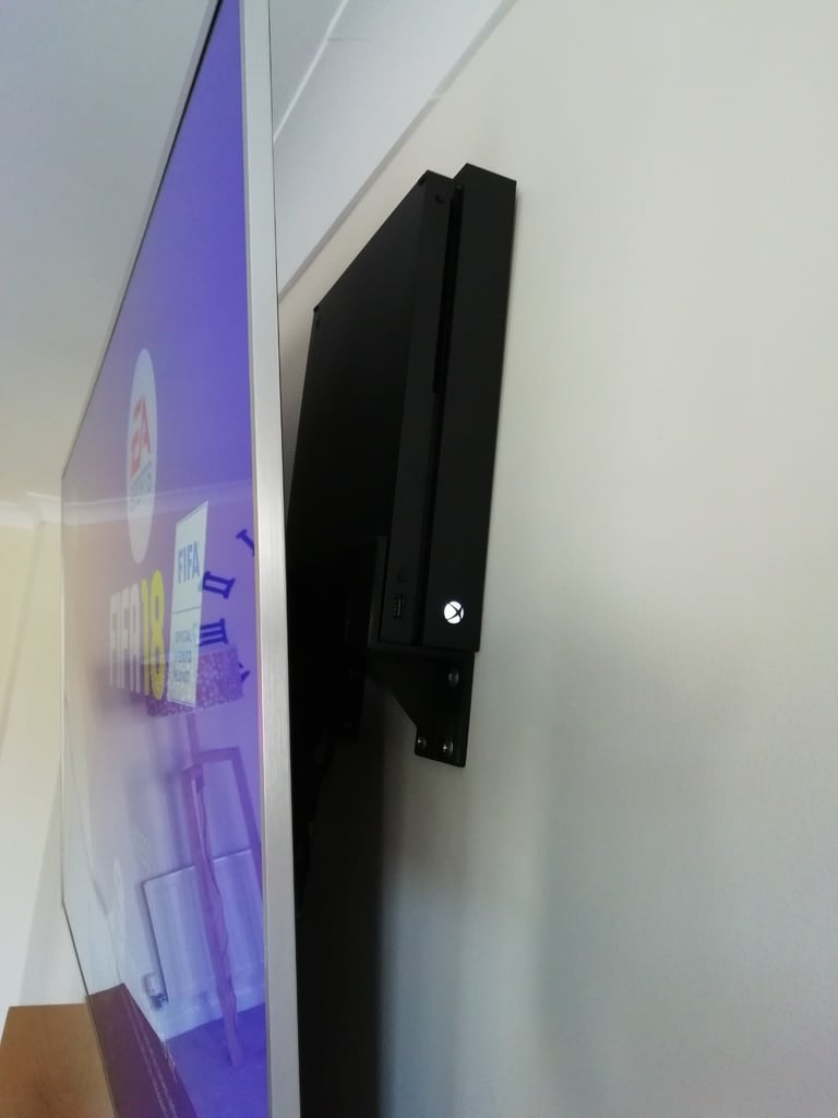 XBox One X - Seinäteline