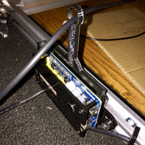 EleksMaker A3 -kaapelinpidike Mana SE -kortille