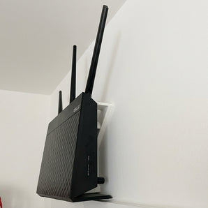 Seinäteline ASUS RT-AC68U reitittimelle