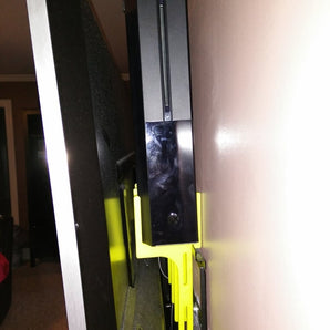 Xbox One -seinäkiinnike televisiolle