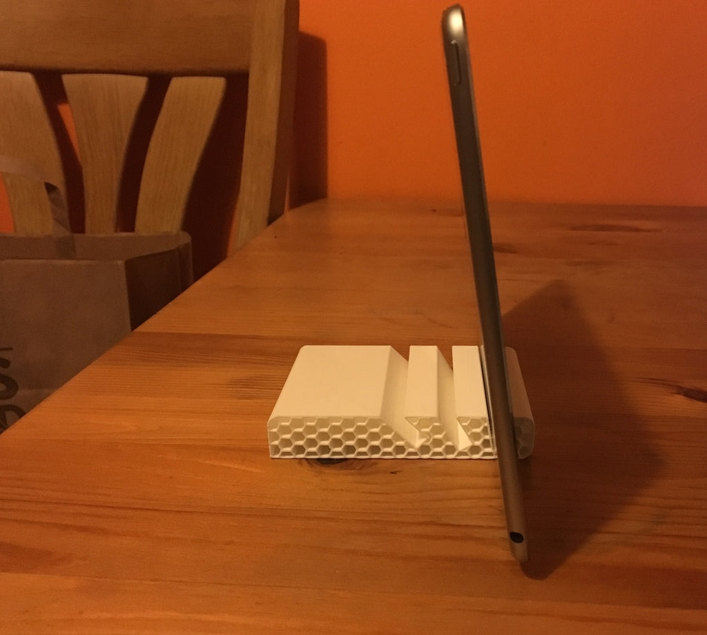 Honeycomb iPad-teline 3 kulmalla