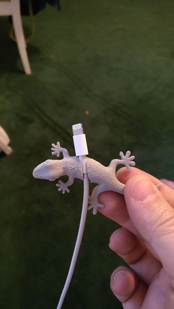 Gecko-kaapelinpidin - Käytännöllinen kaapelipidike geckobränssissä